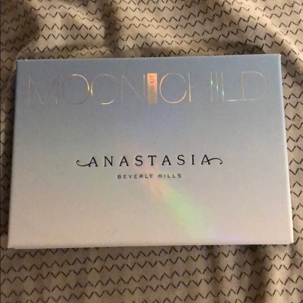 Moonchild  pallet